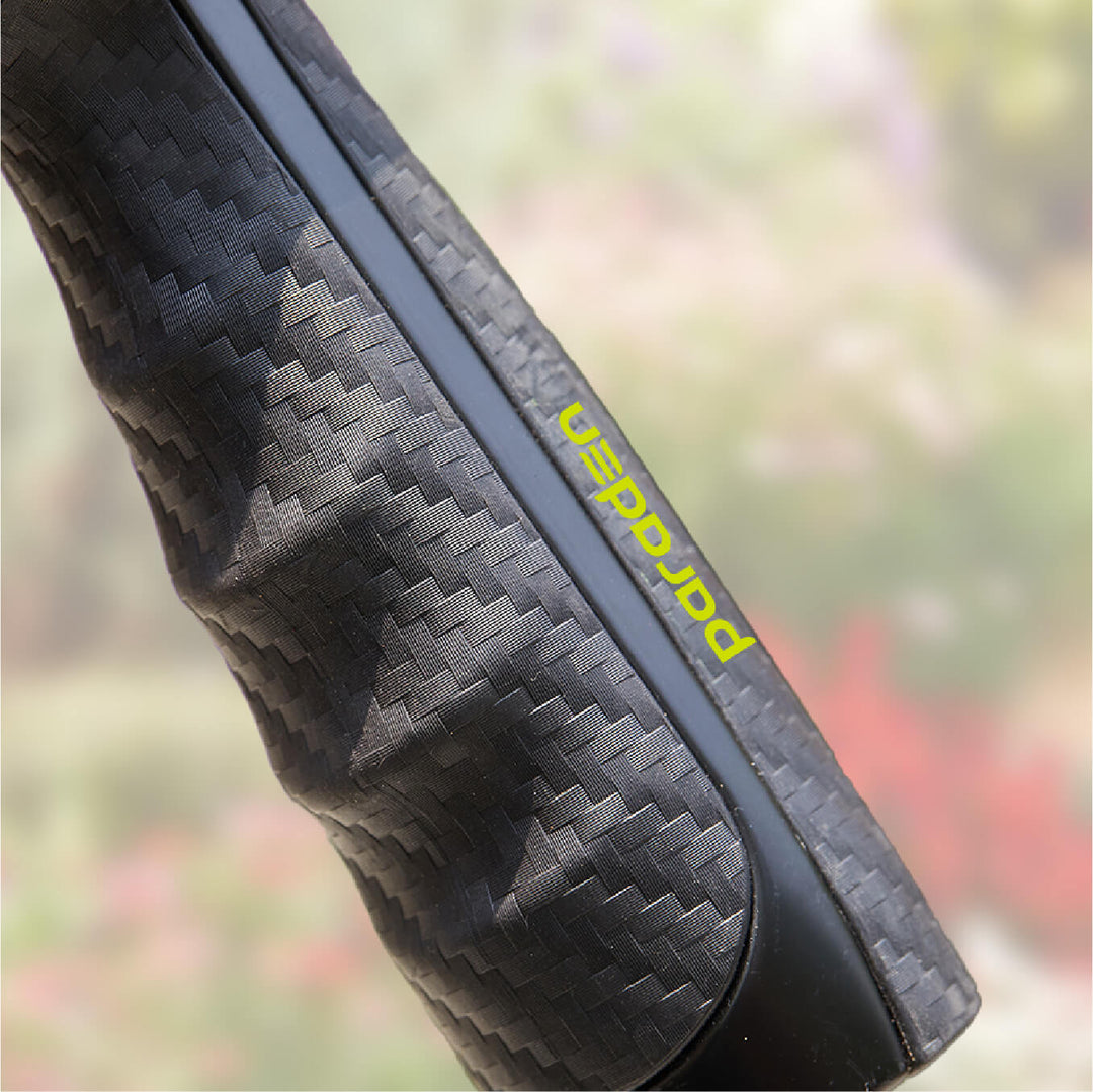 Carbon fiber look, Provides a premium and modern appearance to the spray nozzle with a nice hand touch.