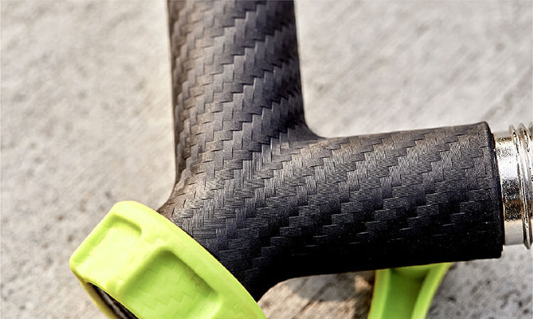 NEW DESIGN OF CARBON FIBER TEXTURE TECHNIQUE
